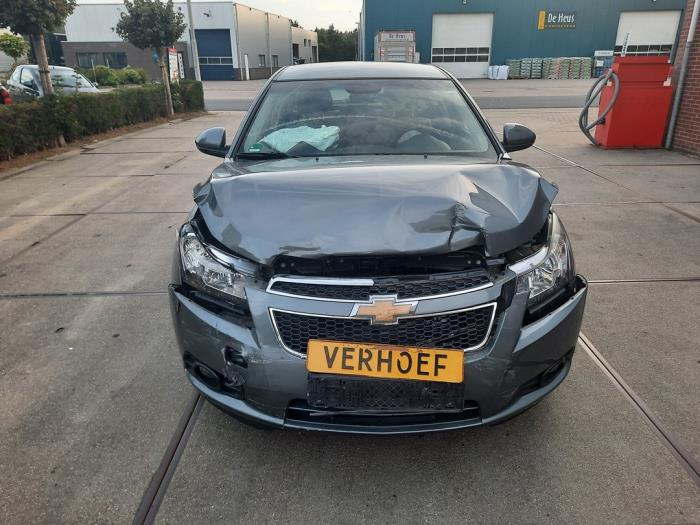 Chevrolet Cruze 1.8 16V VVT Bifuel Sloopvoertuig (2012, Grijs)