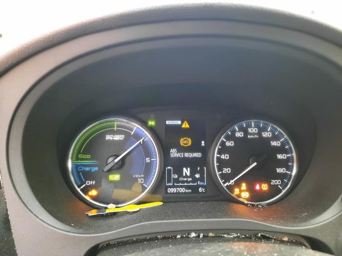 Mitsubishi Outlander 2.4 16V PHEV 4x4 Sloopvoertuig (2019, Zwart)