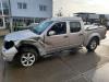 Nissan Navara 2.5 dCi 16V 4x4 Sloopvoertuig (2007, Grijs)
