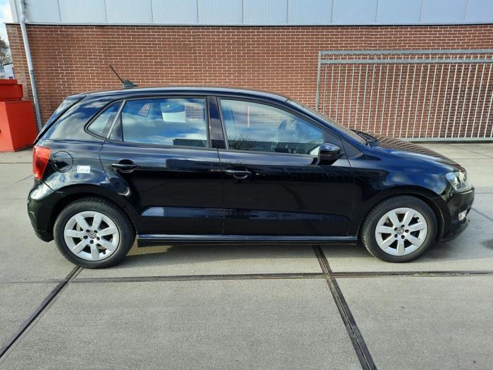 Volkswagen Polo V 1.2 TDI 12V BlueMotion Sloopvoertuig (2011, Zwart)