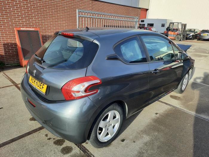 Peugeot 208 I 1.2 Vti 12V PureTech 82 Sloopvoertuig (2013, Grijs)
