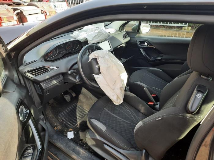 Peugeot 208 I 1.2 Vti 12V PureTech 82 Sloopvoertuig (2013, Grijs)