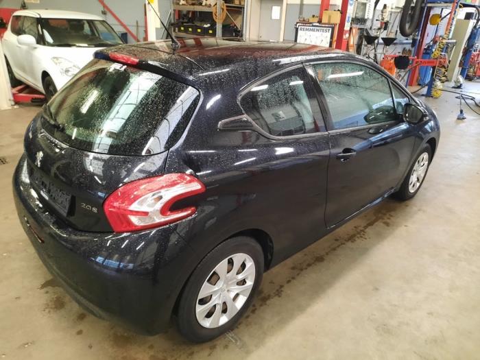 Peugeot 208 I 1.2 Vti 12V PureTech 82 Sloopvoertuig (2015, Zwart)