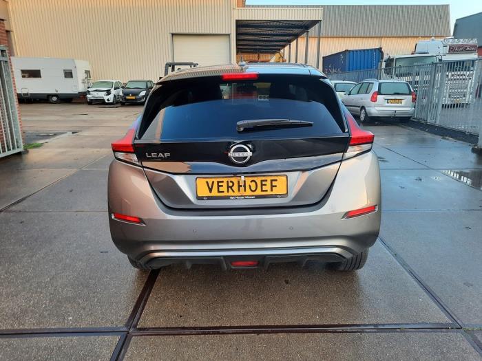 Nissan Leaf Electric Sloopvoertuig (2022, Grijs)