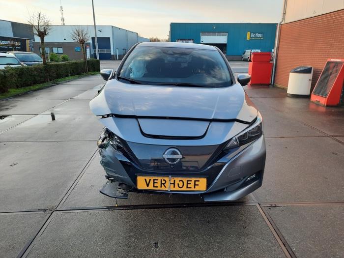 Nissan Leaf Electric Sloopvoertuig (2022, Grijs)