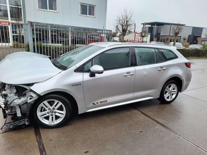Toyota Corolla Touring Sport 1.8 16V Hybrid Sloopvoertuig (2021, Grijs)