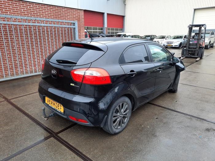 Kia Rio III 1.2 CVVT 16V Sloopvoertuig (2014, Zwart)