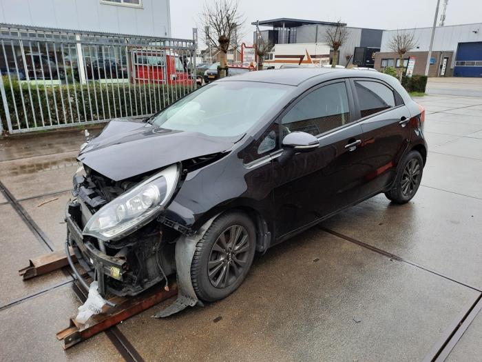 Kia Rio III 1.2 CVVT 16V Sloopvoertuig (2014, Zwart)