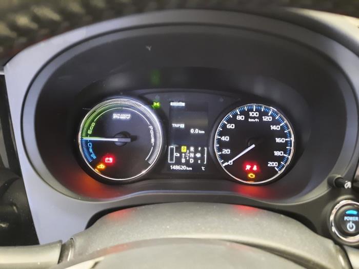 Mitsubishi Outlander 2.0 16V PHEV 4x4 Sloopvoertuig (2013, Zwart)