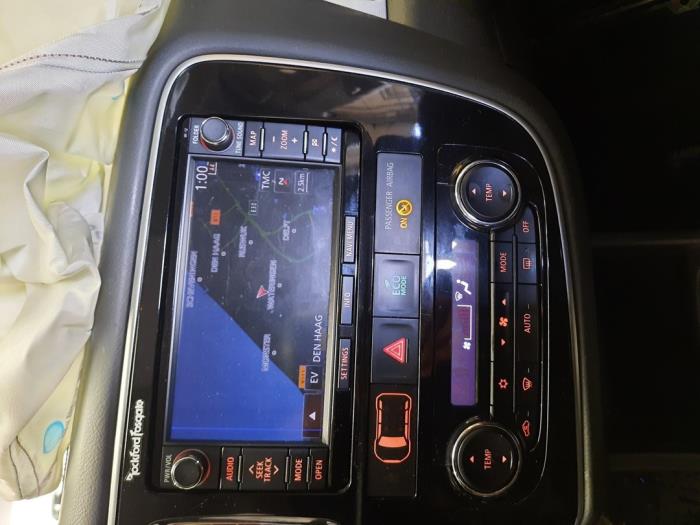 Mitsubishi Outlander 2.0 16V PHEV 4x4 Sloopvoertuig (2013, Zwart)