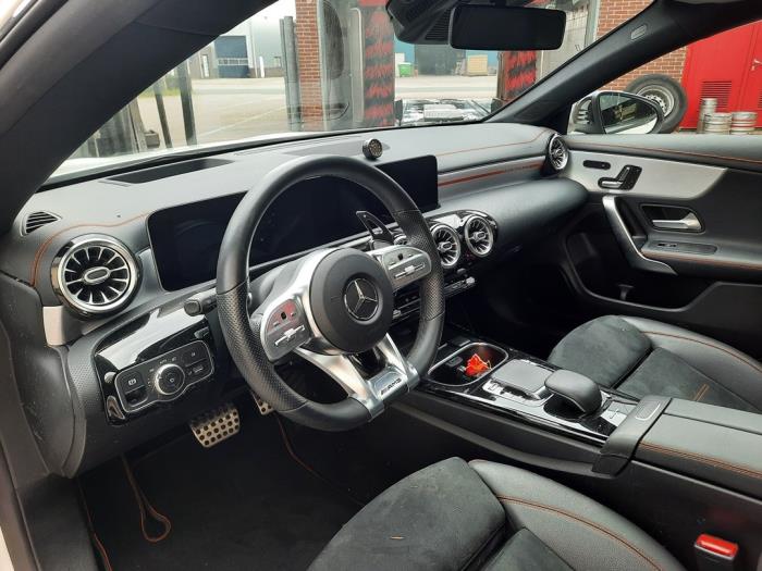 Mercedes CLA 2.0 CLA-250 Turbo 16V 4-Matic Sloopvoertuig (2019, Wit)