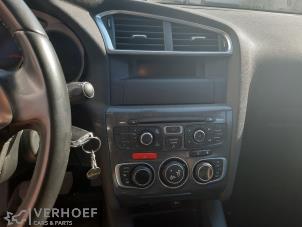 Citroen C4 Berline 1.6 16V VTi Sloopvoertuig (2011, Bruin)