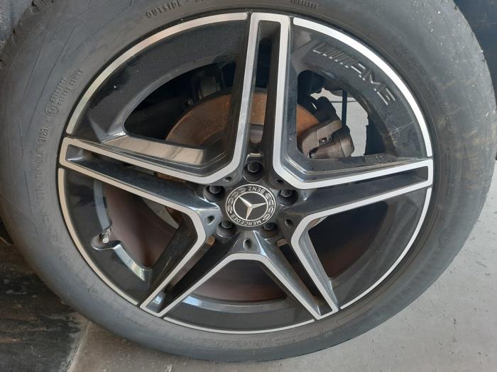 Mercedes GLA 1.3 200 Turbo 16V Sloopvoertuig (2020, Zwart)