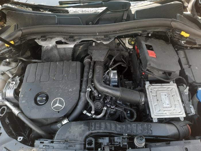 Mercedes GLA 1.3 200 Turbo 16V Sloopvoertuig (2020, Zwart)