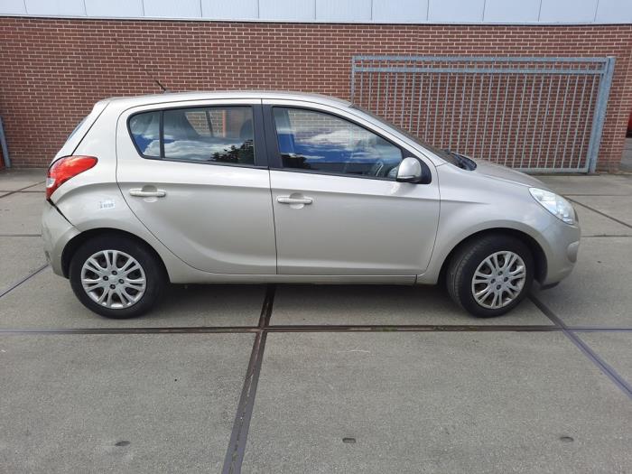 Hyundai i20 1.2i 16V Sloopvoertuig (2011, Grijs)