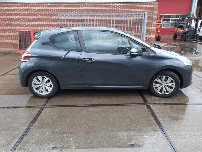 Peugeot 208 I 1.2 Vti 12V PureTech 82 Sloopvoertuig (2012, Grijs)