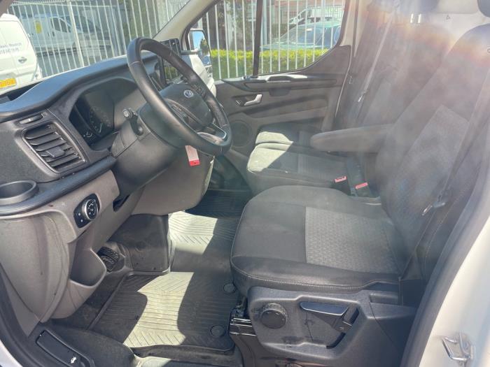 Ford Transit Custom 2.0 TDCi 16V Eco Blue 130 Sloopvoertuig (2021, Wit)