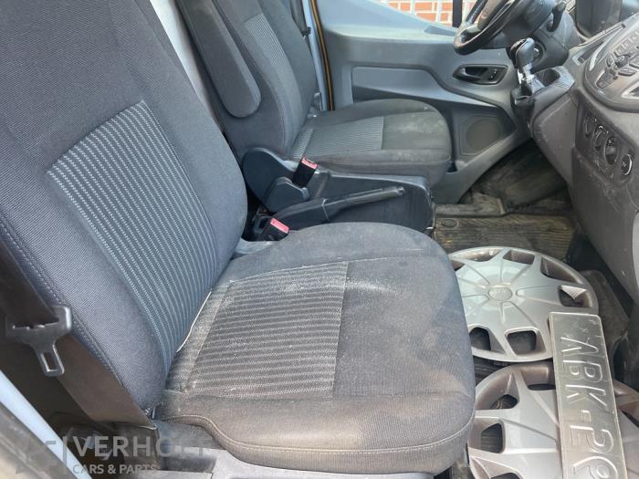 Ford Transit 2.0 TDCi 16V Eco Blue 130 Sloopvoertuig (2019, Geel)