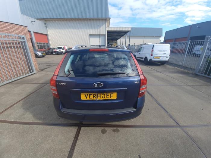 Kia Cee'd Sporty Wagon 1.6 CVVT 16V Sloopvoertuig (2009, Blauw)