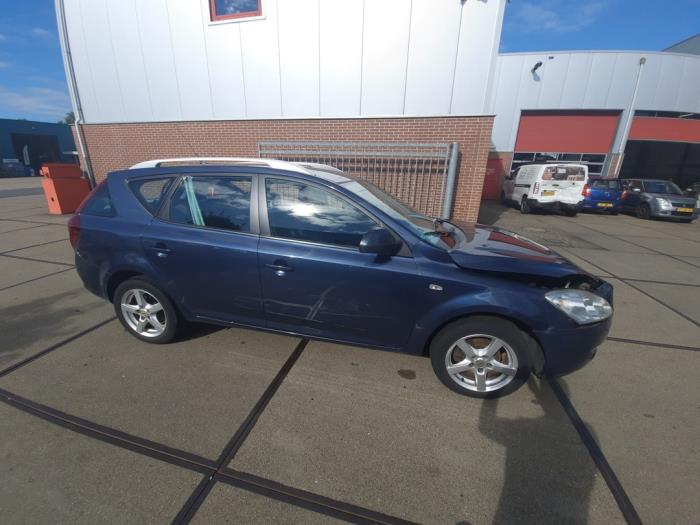Kia Cee'd Sporty Wagon 1.6 CVVT 16V Sloopvoertuig (2009, Blauw)