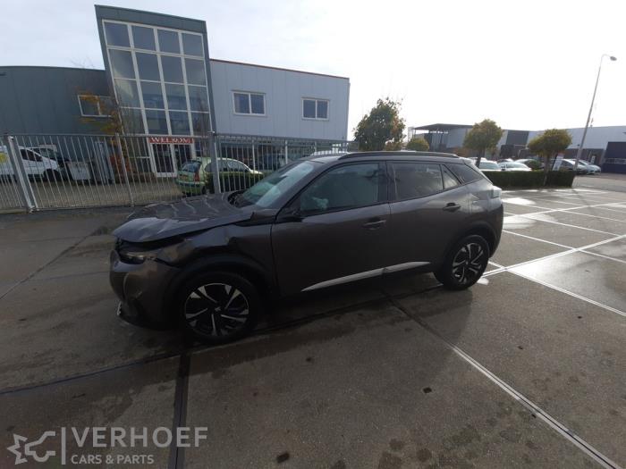 Peugeot 2008 1.2 VTi 12V PureTech 130 Sloopvoertuig (2021, Grijs)