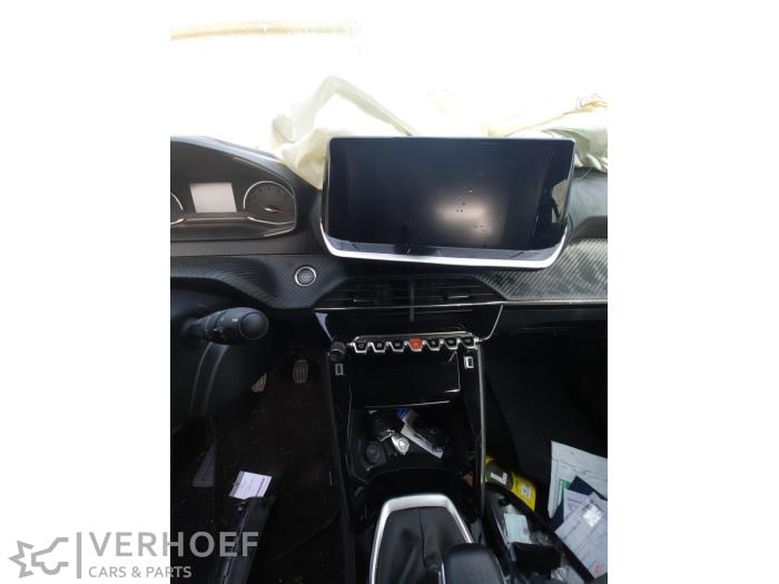 Peugeot 2008 1.2 VTi 12V PureTech 130 Sloopvoertuig (2021, Grijs)