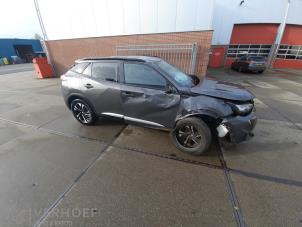 Peugeot 2008 1.2 VTi 12V PureTech 130 Sloopvoertuig (2021, Grijs)
