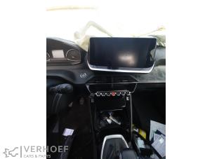 Peugeot 2008 1.2 VTi 12V PureTech 130 Sloopvoertuig (2021, Grijs)