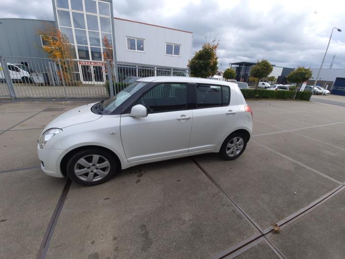 Suzuki Swift 1.3 VVT 16V Sloopvoertuig (2007, Wit)