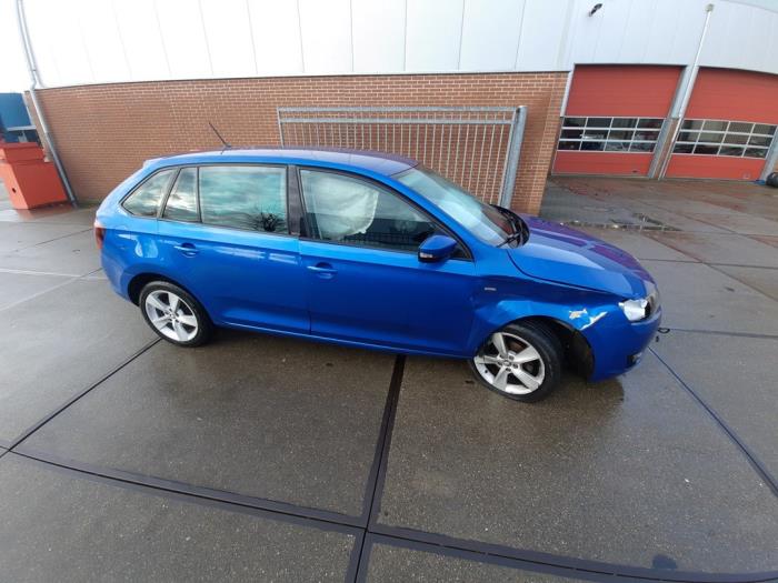 Skoda Rapid 1.0 TSI 12V Sloopvoertuig (2019, Blauw)