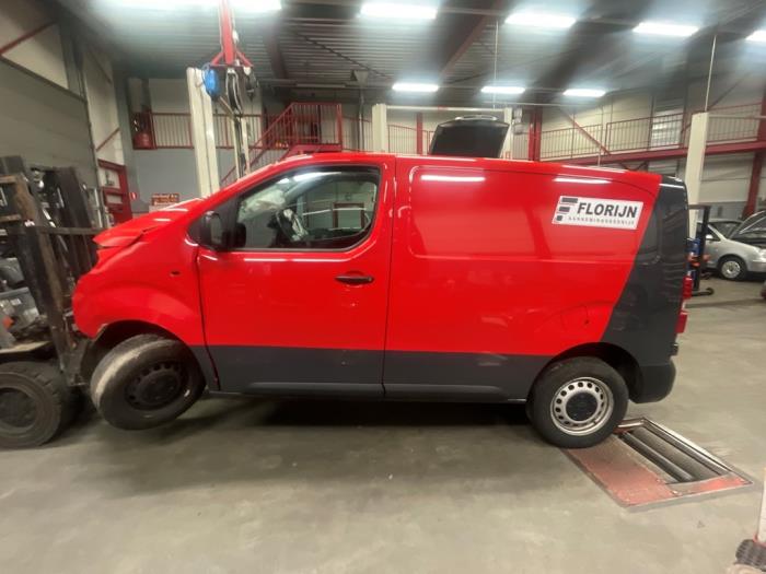 Toyota ProAce 1.5 D-4D 100 16V Sloopvoertuig (2020, Rood, Grijs)