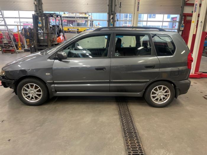 Mitsubishi Space Star 1.6 16V Sloopvoertuig (2005, Grijs)