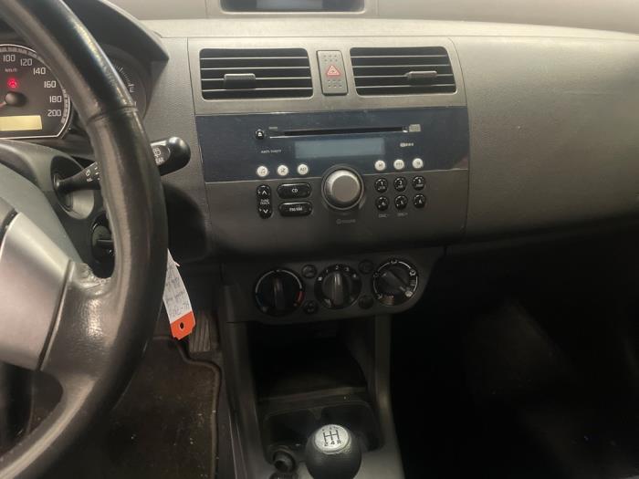 Suzuki Swift 1.3 VVT 16V 4x4 Sloopvoertuig (2006, Grijs)