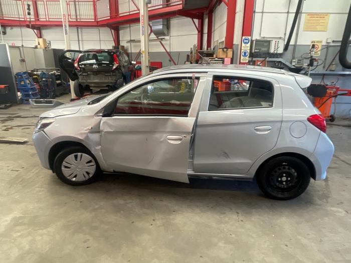 Mitsubishi Space Star 1.2 12V Sloopvoertuig (2021, Grijs)