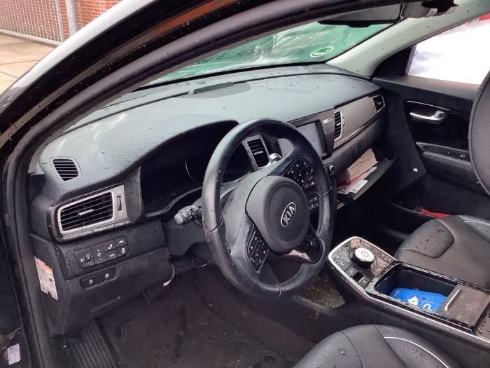 Kia Niro I E-Niro 64 kWh Sloopvoertuig (2019, Zwart)