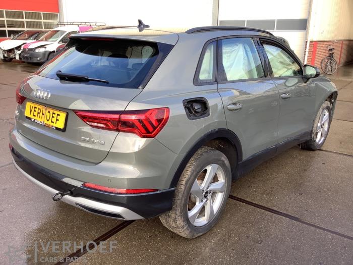 Audi Q3 1.5 35 TFSI 16V Sloopvoertuig (2019, Grijs)