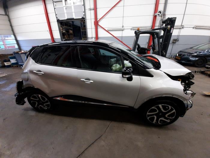 Renault Captur 0.9 Energy TCE 12V Sloopvoertuig (2014, Grijs, Zwart)