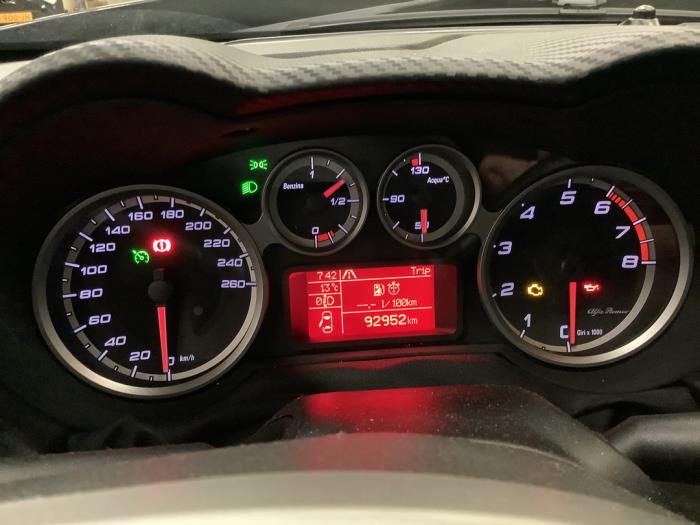 Alfa Romeo MiTo 0.9 TwinAir Sloopvoertuig (2014, Grijs)