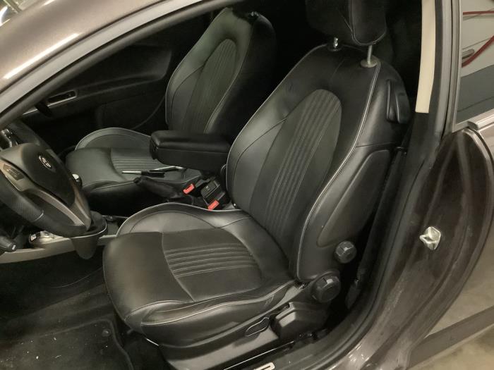 Alfa Romeo MiTo 0.9 TwinAir Sloopvoertuig (2014, Grijs)