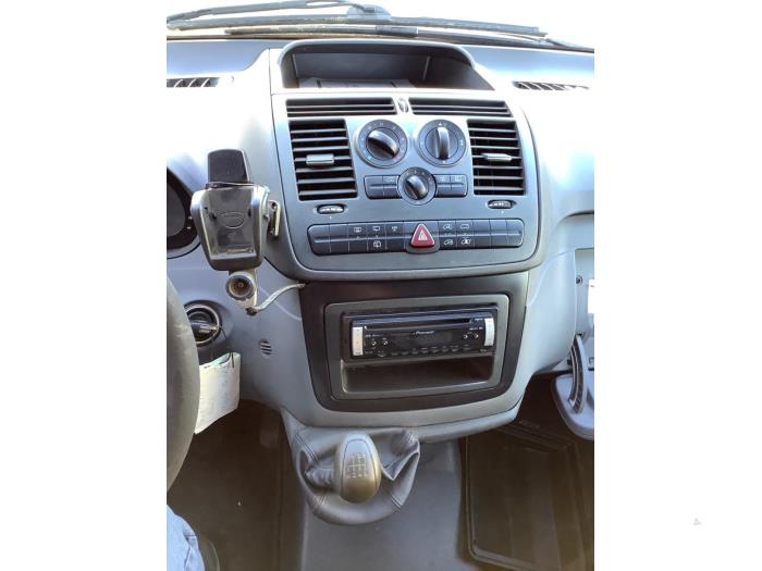 Mercedes Vito 2.2 115 CDI 16V Sloopvoertuig (2005, Donker, Grijs)