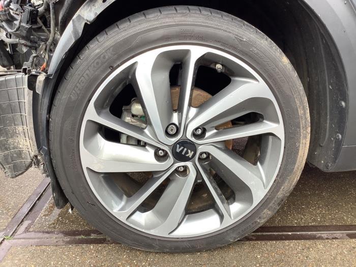 Kia Niro I 1.6 GDI Hybrid Sloopvoertuig (2019, Grijs)