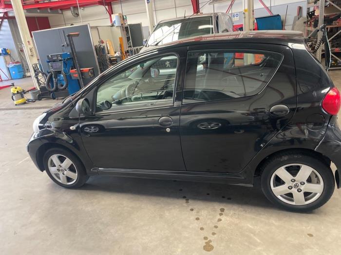 Toyota Aygo 1.0 12V VVT-i Sloopvoertuig (2008, Zwart)
