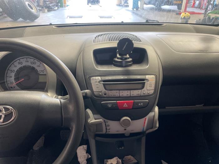 Toyota Aygo 1.0 12V VVT-i Sloopvoertuig (2008, Zwart)