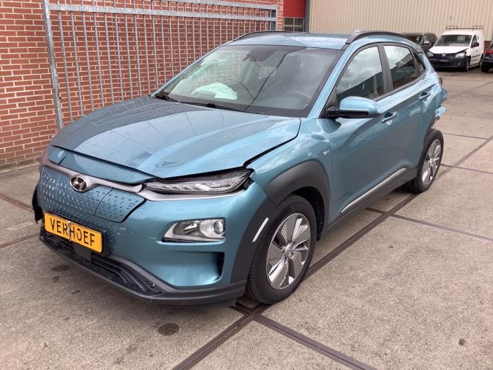 Hyundai Kona 64 kWh Sloopvoertuig (2020, Blauw)
