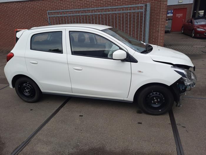 Mitsubishi Space Star 1.2 12V Sloopvoertuig (2023, Wit)