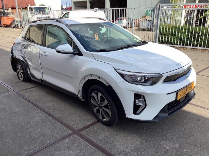 Kia Stonic 1.0i T-GDi 12V Eco-Dynamics+ Sloopvoertuig (2021, Wit)