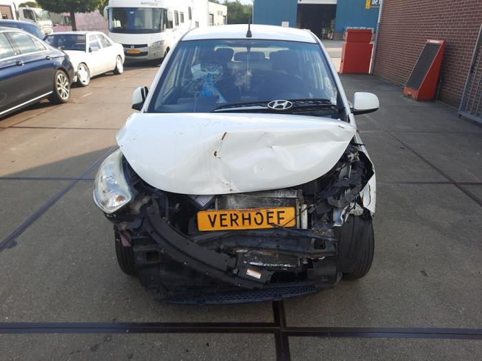 Hyundai i10 1.1i 12V Sloopvoertuig (2011, Wit)