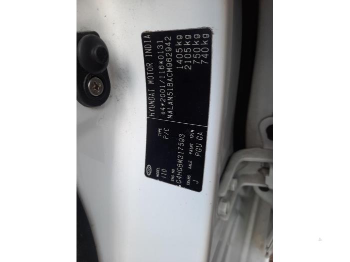 Hyundai i10 1.1i 12V Sloopvoertuig (2011, Wit)