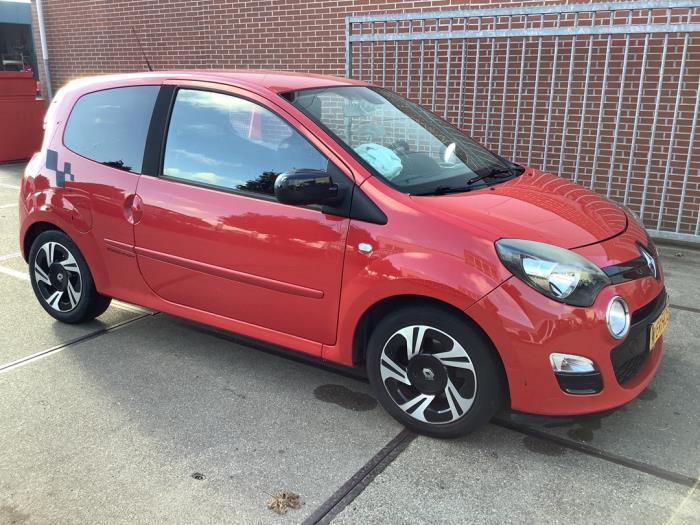 Renault Twingo II 1.2 16V Sloopvoertuig (2012, Rood)