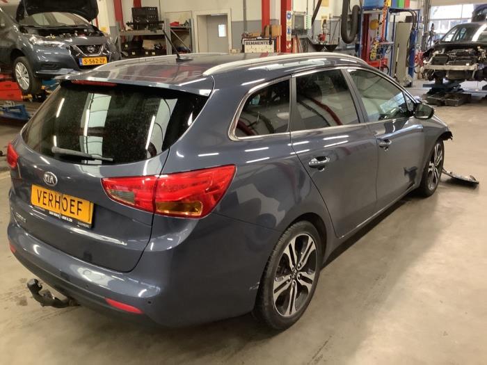 Kia Cee'd Sportswagon 1.6 GDI 16V Sloopvoertuig (2012, Blauw)
